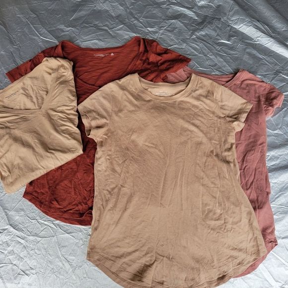 Abercrombie & Fitch Tops - Abercrombie & Fitch t-shirt